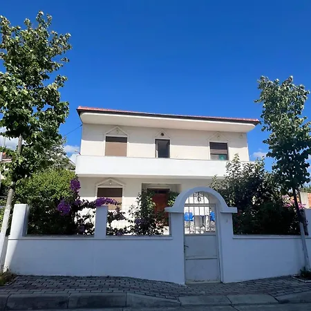 Private House * ゴーレム