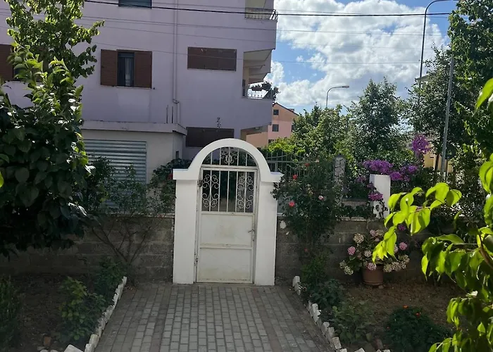 Private House Vakantiehuis Golem (Tirana)